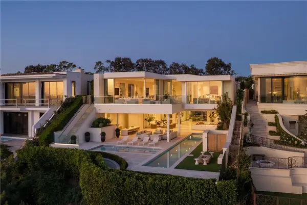 1119 Dolphin, Corona Del Mar (newport Beach), CA 92625