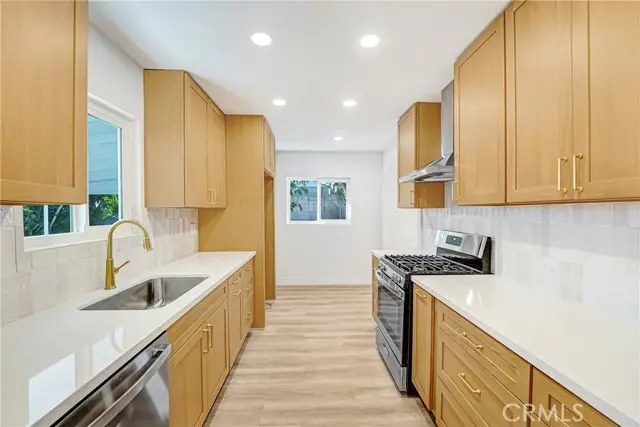 12157 Memphis, San Fernando Valley, CA 91342 - #2