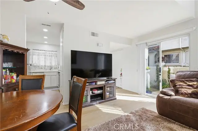 26152 Sanz #b, Mission Viejo, CA 92691 - Image #3