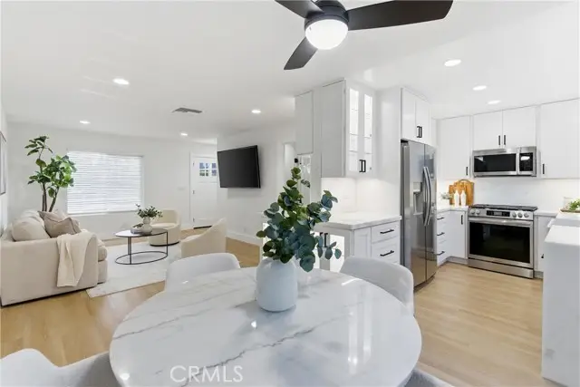 157 Yorktown, Costa Mesa, CA 92626 - Image #2