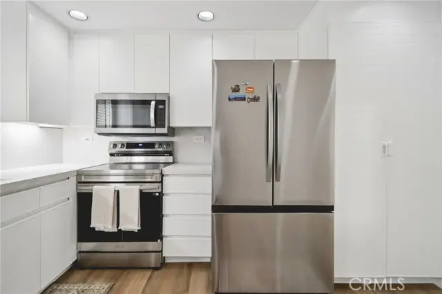 2253 Martin #321, Irvine, CA 92612 - #3