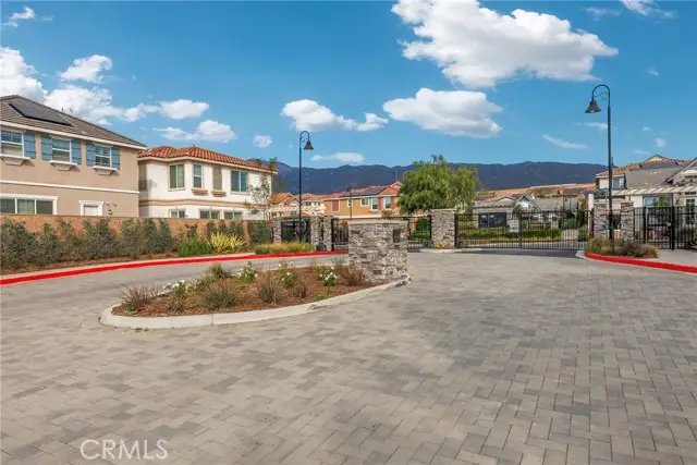 15280 Horizon St #6, Fontana, CA 92336 - #2