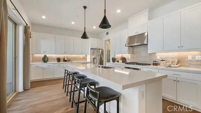 945 Walnut Terrace, Montebello, CA 90640 - #2