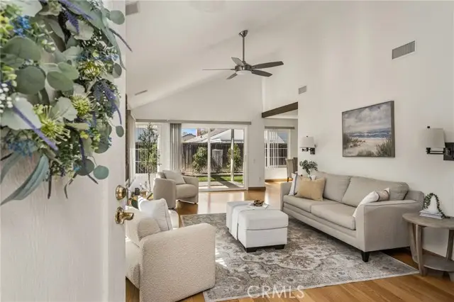 6 Whitecloud, Irvine, CA 92614 - #3