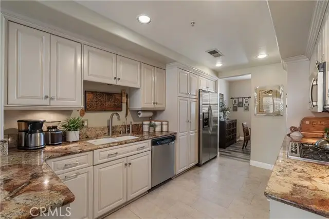 5142 Warner Ave #209, Huntington Beach, CA 92649 - #1