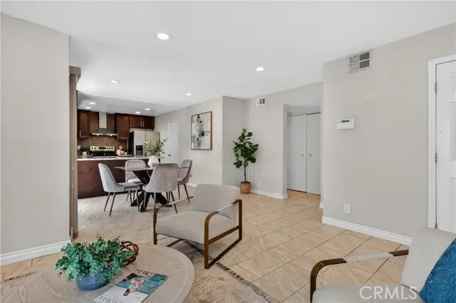 1000 S Citron #9, Anaheim, CA 92805 - #3