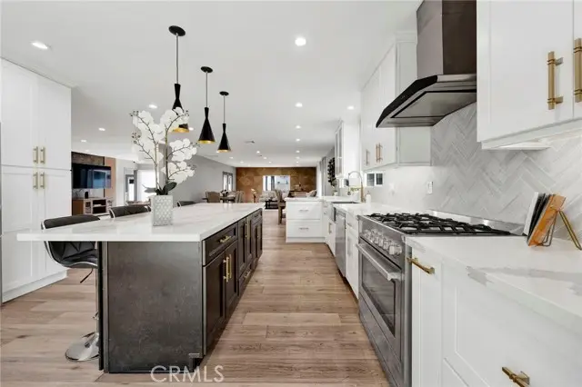 4912 Alonzo Avenue, Encino, CA 91316 - #3