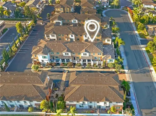 16901 Airport Circle #107, Huntington Beach, CA 92649