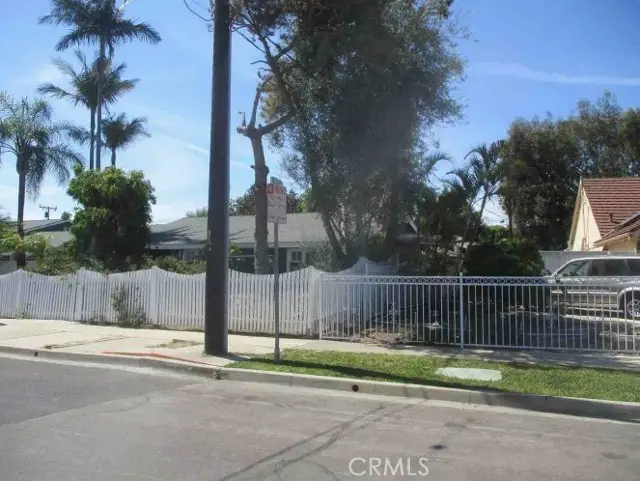 13571 Laurinda Way, Santa Ana, CA 92705 - #2