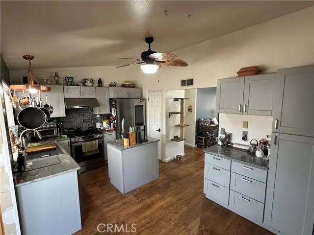 14634 Stanford St., Moorpark, CA 93021 - #3