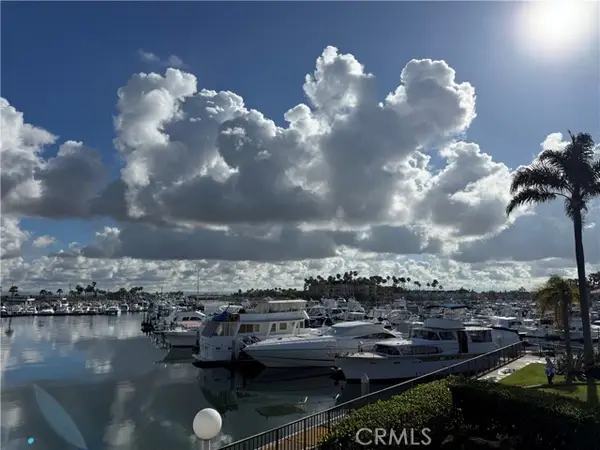 2872 Coast Circle #104, Huntington Beach, CA 92649