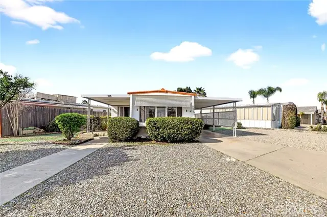 893 S Palm Avenue, Hemet, CA 92543 - #2