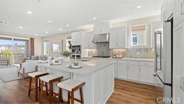 713 Sonia, Irvine, CA 92618