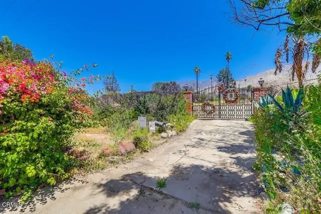 385 E Mariposa Street, Altadena, CA 91001 - Image #3