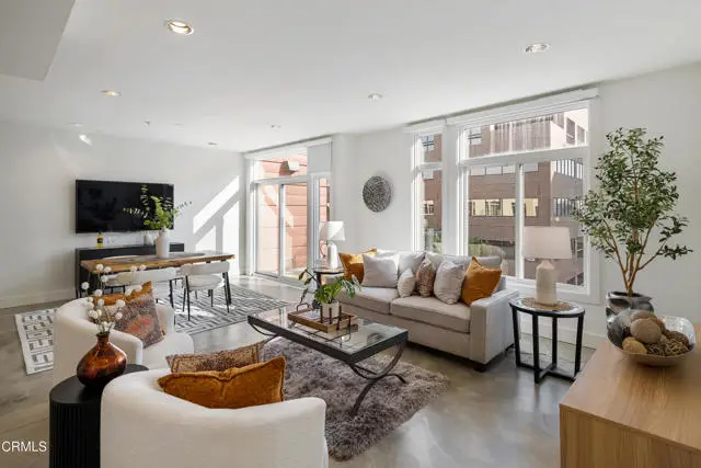 133 S Los Robles Avenue #501, Pasadena, CA 91101 - Image #1