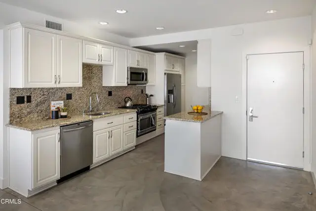 133 S Los Robles Avenue #501, Pasadena, CA 91101 - Image #3