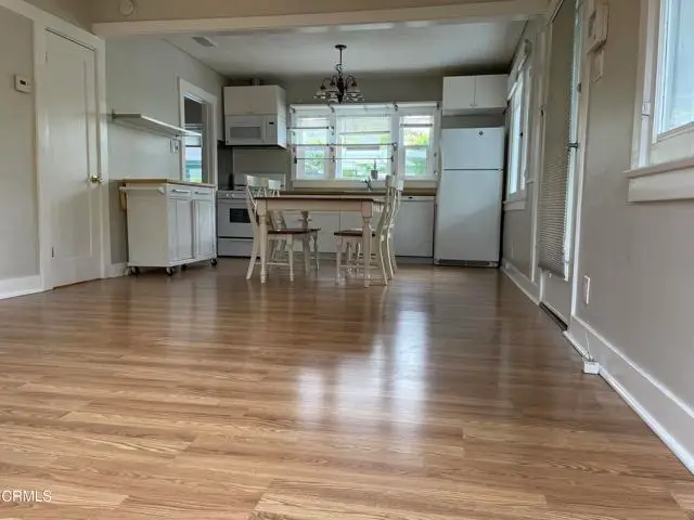 1827 E Woodbury Road, Pasadena, CA 91104 - Image #2