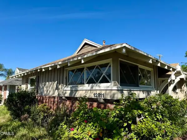 12811 Oxnard Street, Los Angeles, CA 91606