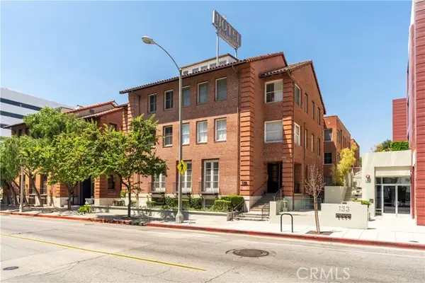 139 S Los Robles Avenue #205, Pasadena, CA 91101