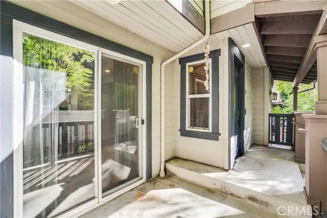 6300 Honolulu #205, La Crescenta, CA 91214 - Image #2