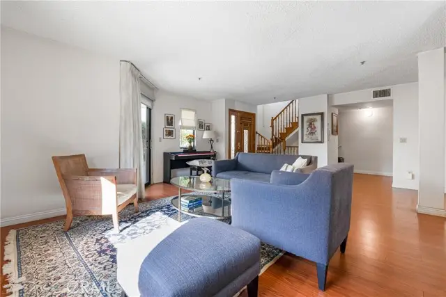 303 W Loraine #2, Glendale, CA 91202 - #3