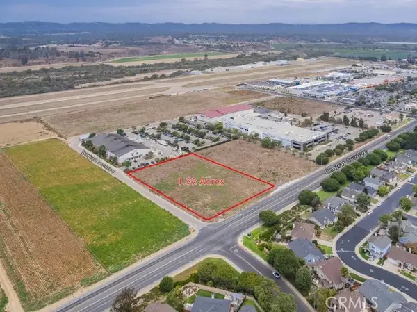 1035 W Central Avenue, Lompoc, CA 93436