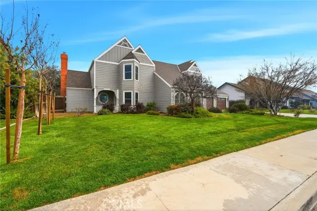 414 N Fulgham Street, Visalia, CA 93291 - Image #2