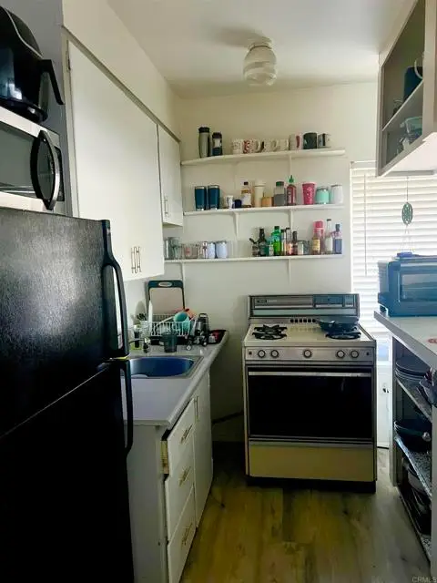 157 Maple Ave., Carlsbad, CA 92008 - Image #3