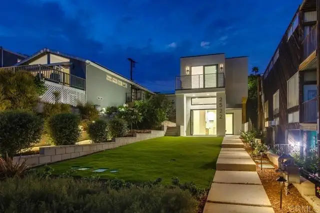 2522 Chalcedony St, San Diego, CA 92109 - Image #3