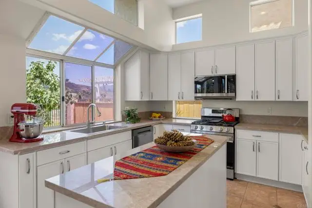 9432 Hito Court, San Diego, CA 92129 - Image #1