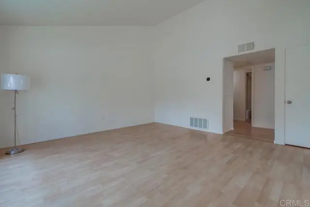 1817 E Grand Ave. #6, Escondido, CA 92027 - Image #2