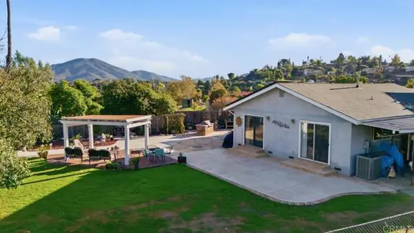 4057 Calavo Dr, La Mesa, CA 91941