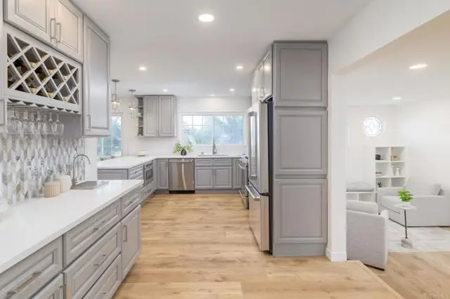 1674 Evergreen Street, San Diego, CA 92106 - Image #3