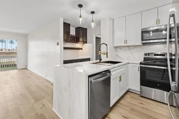 1855 Diamond Street #5-230, San Diego, CA 92109