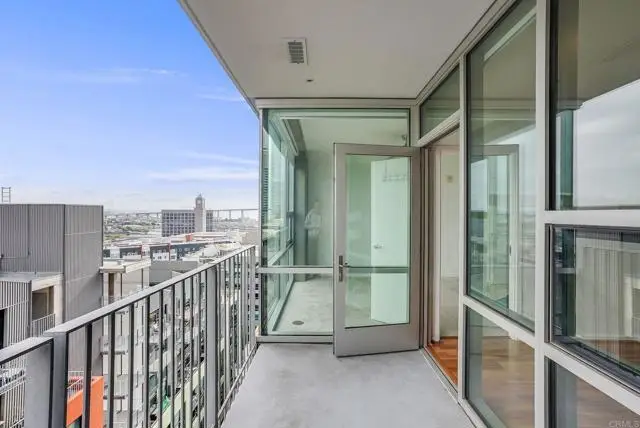321 10th Avenue #1303, San Diego, CA 92101 - Image #1