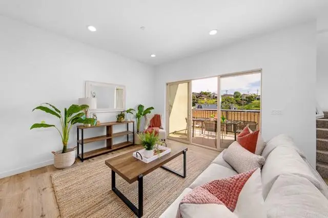 2238 Calle Chanate, San Diego, CA 92139 - #2