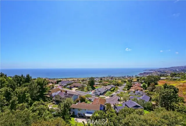 30915 Oceangrove Drive, Rancho Palos Verdes, CA 90275 - Image #1
