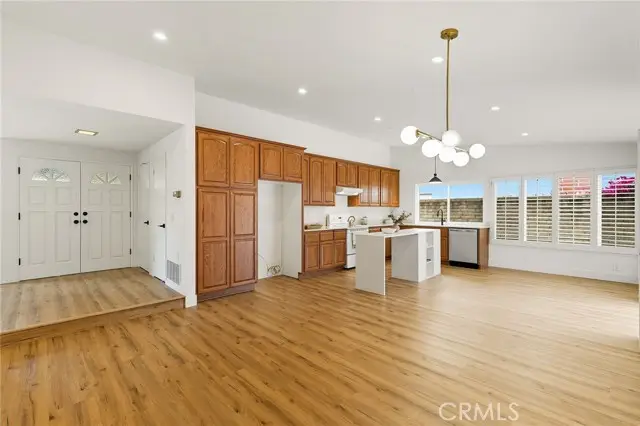 900 Ashton Place, Fullerton, CA 92833 - Image #3