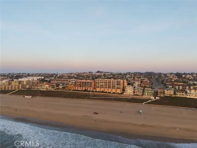 727 Esplanade #302, Redondo Beach, CA 90277 - Image #2