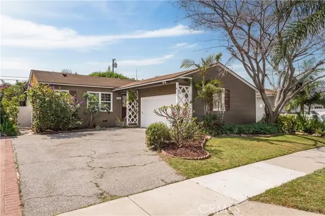 5444 W 134th, Hawthorne, CA 90250 - #2