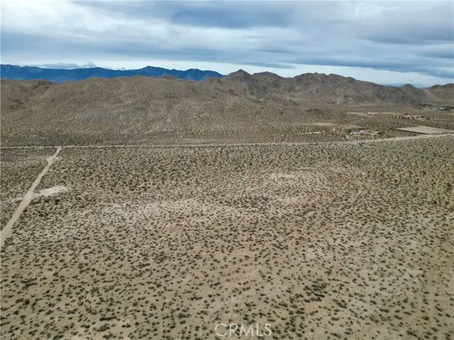 31300 Cove Road, Lucerne Valley, CA 92356 - Image #1