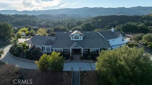 40075 Avenida La Cresta, Murrieta, CA 92562 - Image #2