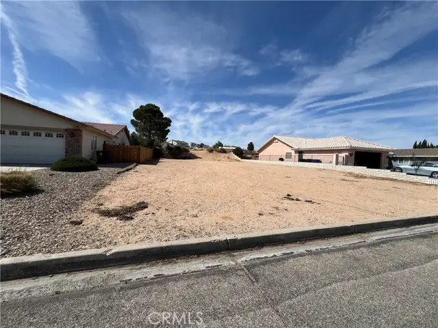 27506 Silver Lakes Pkwy, Helendale, CA 92342 - Image #1