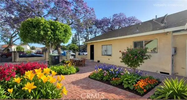 1003 W Myrtle Street, Santa Ana, CA 92703