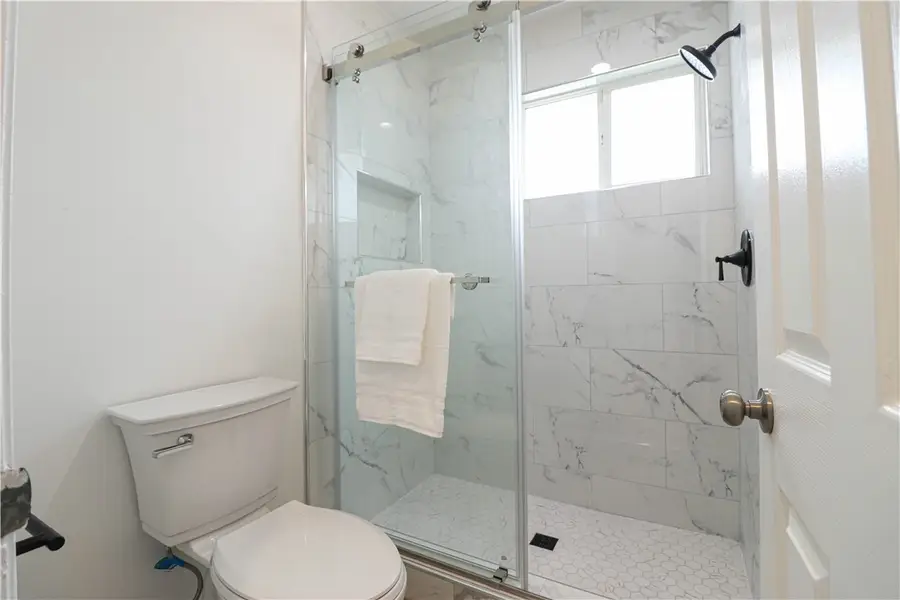 1419 W Laster Avenue, Anaheim, CA 92802 - Image #2