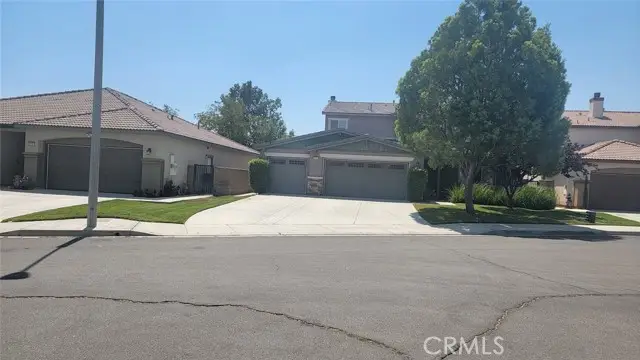 35781 Bobcat Way, Murrieta, CA 92563 - #1