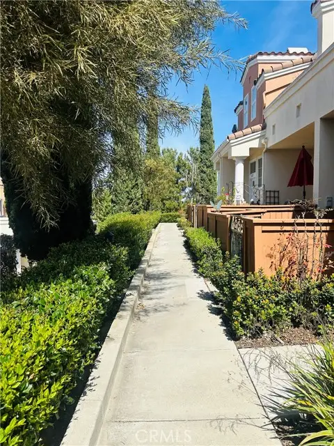 1041 S San Marino Way, Anaheim, CA 92808 - Image #2