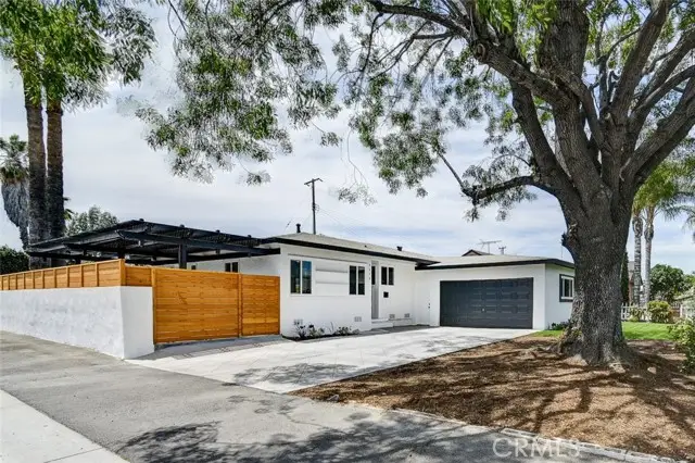 1613 S Roosevelt Avenue, Fullerton, CA 92832 - Image #1