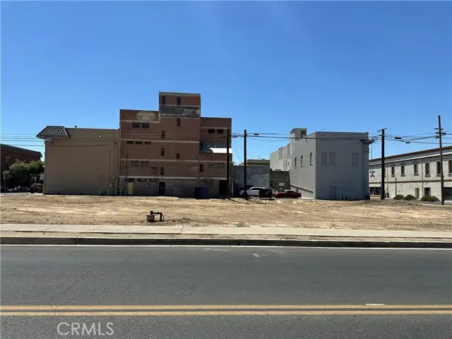 36 E Mill Avenue, Porterville, CA 93257 - Image #2