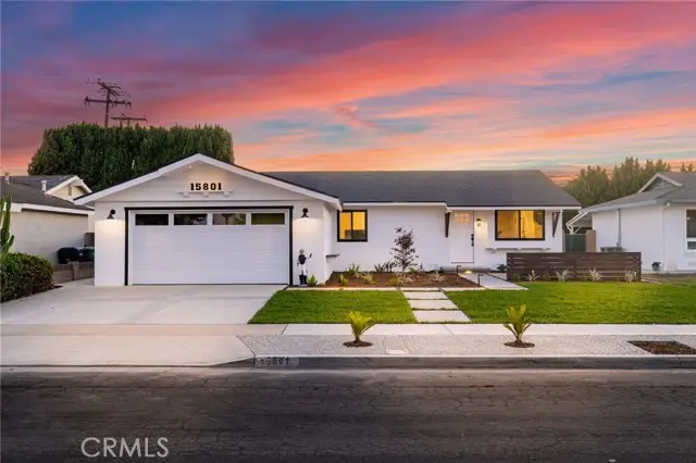 15801 Carrie Lane, Huntington Beach, CA 92647 - Image #3